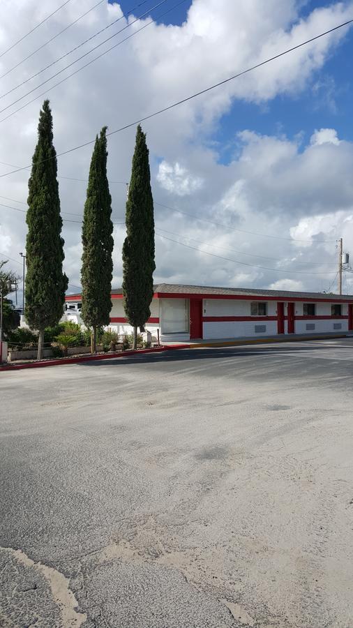 Luxury Inn Kenedy Exterior foto